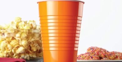 Hefty Party On Disposable Plastic Cups, Assorted, 16 Ounce, 100 Count (Pack of 2)